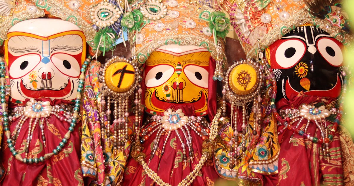 Jagannath in pottery influenced by Chaitanya
